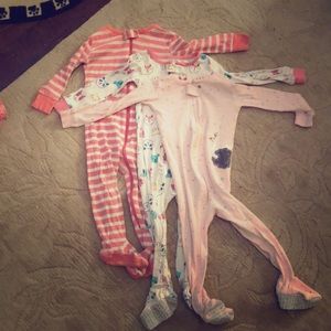 SALE! Lot - Carter’s, Old Navy pajamas 18-24m